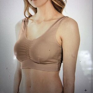 Jen’s Plus Cup Bra from blue canoe